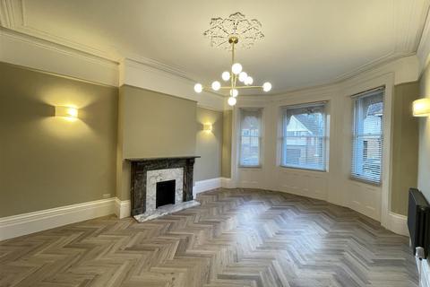 1 bedroom flat to rent, Holland Road, Hove