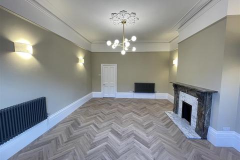 1 bedroom flat to rent, Holland Road, Hove