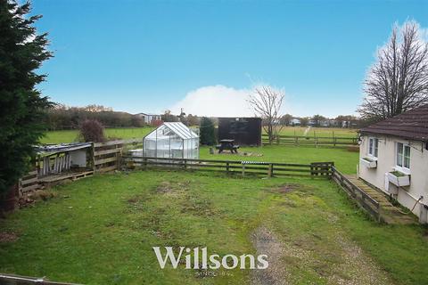 2 bedroom semi-detached house for sale, Skegness Road, Burgh Le Marsh, Skegness