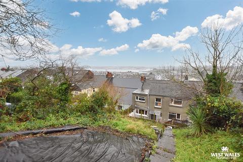 4 bedroom terraced house for sale, Prospect Place, Pembroke Dock