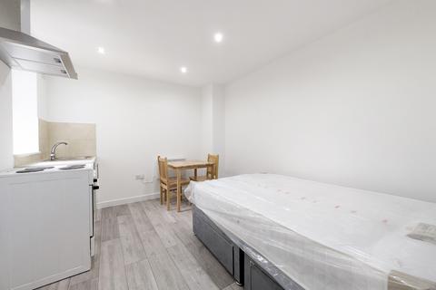 Studio to rent, 207 Trafalgar Road, London, SE10