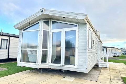 2 bedroom lodge for sale, Amble Links Holiday Park