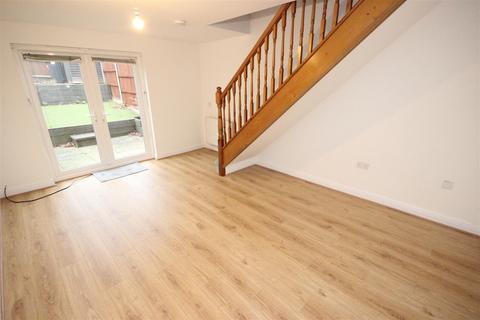 2 bedroom house for sale, Delingpole Walk, Cradley Heath B64