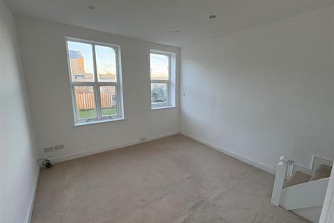 1 bedroom terraced house for sale, Ivy Bank, Wyke, Bradford