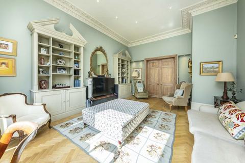 4 bedroom flat to rent, Holland Park, London W11