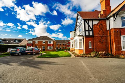 2 bedroom apartment for sale, Kings Road, Cleethorpes, Lincolnshire, DN35