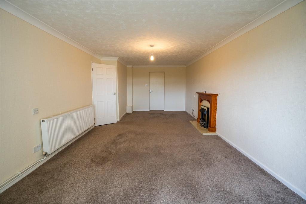 Living Room (2)