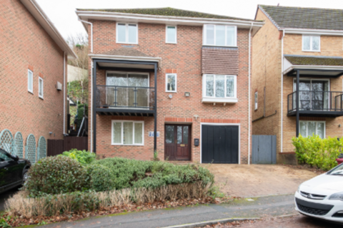 5 bedroom detached house to rent, Glenrhondda, Reading, Berkshire