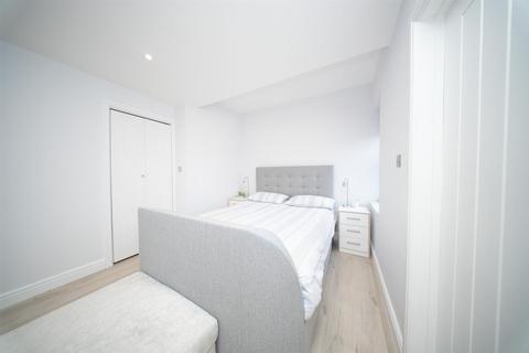 41 Albany Road, Old Windsor, Windsor, SL4 2QD
