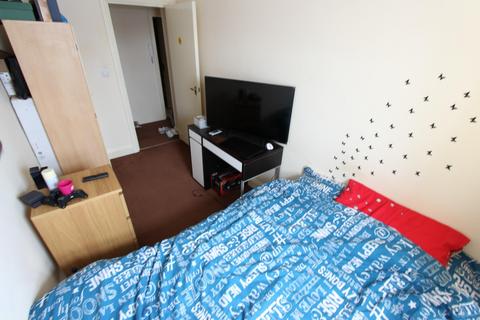 2 bedroom flat to rent, Cockfosters, Barnet EN4