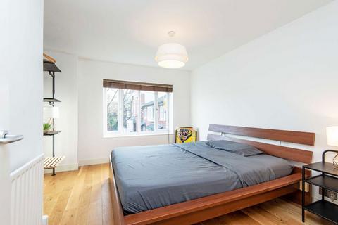 2 bedroom house for sale, Gloucester Square, London E2