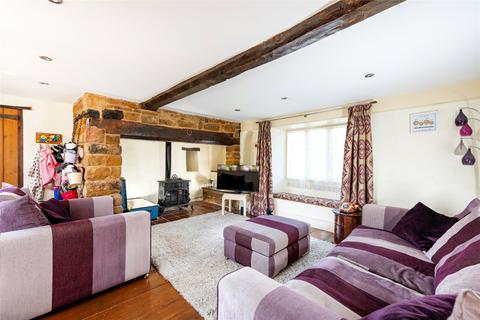 5 bedroom detached house for sale, High Street, Kislingbury, Northampton, Northamptonshire, NN7