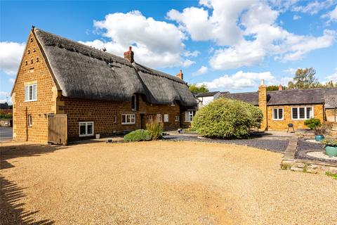 5 bedroom detached house for sale, High Street, Kislingbury, Northampton, Northamptonshire, NN7