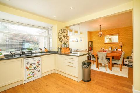 25 Longford Drive, Sheffield, S17 4LN