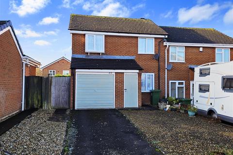 3 bedroom semi-detached house for sale, Whimbrel Grove, Kidderminster