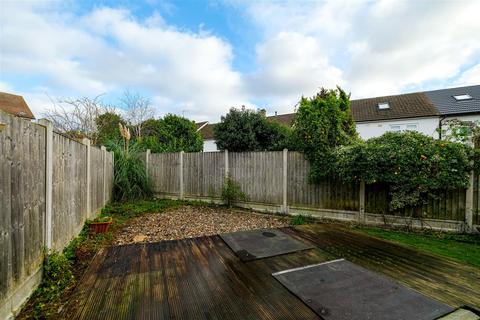 95 Swans Hope, Loughton, IG10 2NB