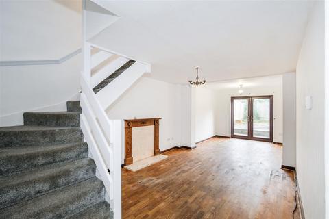 95 Swans Hope, Loughton, IG10 2NB
