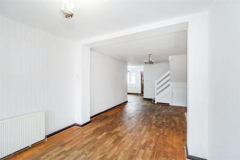 95 Swans Hope, Loughton, IG10 2NB