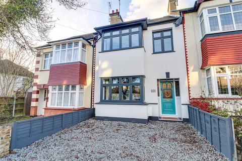 4 bedroom terraced house for sale, Flemming Avenue, Leigh-on-Sea SS9