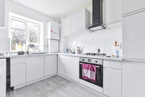 3 bedroom flat to rent, Peterborough Road, Parsons Green, London, SW6