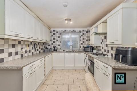 3 bedroom terraced house for sale, Honeybourne, Tamworth, B77