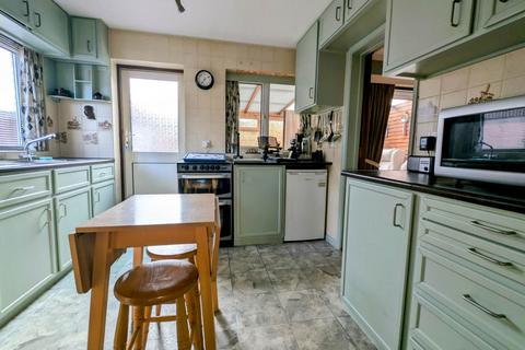 3 bedroom semi-detached house for sale, Washford Close, Bordon GU35