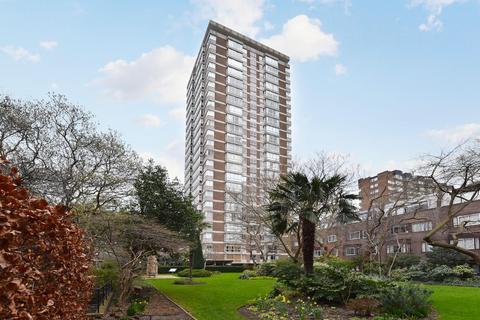 3 bedroom flat for sale, UNMODERNISED FLAT  Quadrangle Tower, Cambridge Square, Hyde Park Estate W2