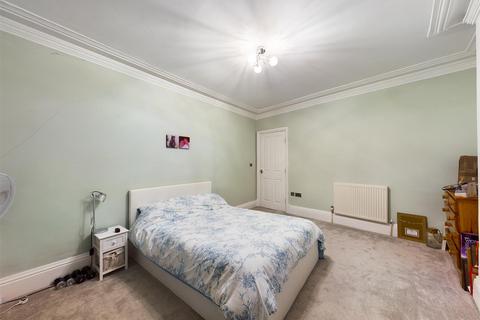 2 bedroom flat for sale, Falsgrave Road, Scarborough