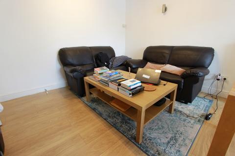 2 bedroom flat to rent, Gresse Street, London W1T