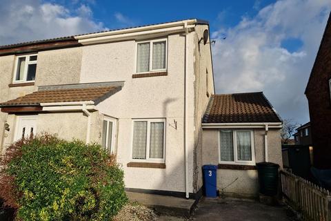 3 bedroom semi-detached house to rent, Seymour Close, Threemilestone