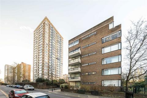 2 bedroom flat to rent, The Quadrangle, London W2