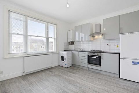 1 bedroom flat to rent, Curwen Road, Shepherds Bush, London, W12 9AF