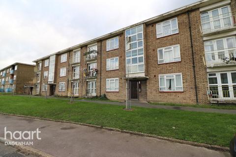 2 bedroom flat for sale, Wythenshawe Road, Dagenham