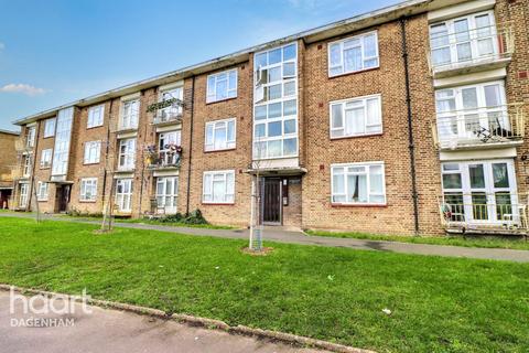 Wythenshawe Road, Dagenham