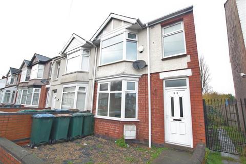 3 bedroom end of terrace house to rent, Arbury Avenue, Coventry