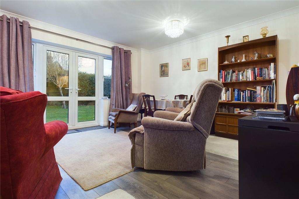 Living/Dining Room