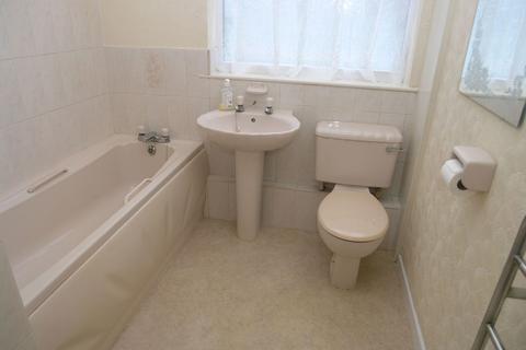 2 bedroom flat for sale, Fairmile Road, Halesowen B63