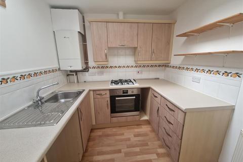 2 bedroom flat to rent, Trehaverne Vean, Truro