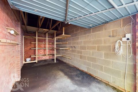 Garage to rent, Riverdale Court, Brundall, Norwich