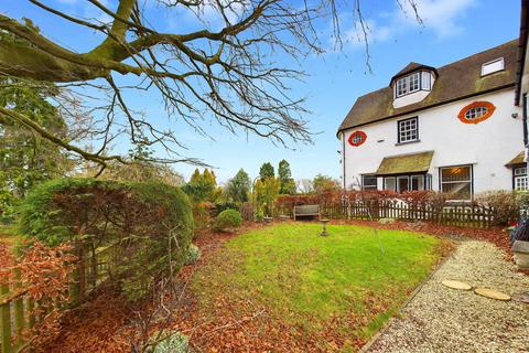 3 bedroom end of terrace house for sale, Perry Lane, Princes Risborough HP27