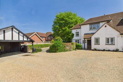 Dunns Glebe Perry Lane, Bledlow, Princes Risborough, HP27 9PA