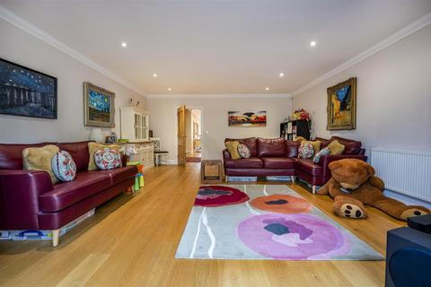 4 bedroom semi-detached house for sale, New Road, Ascot