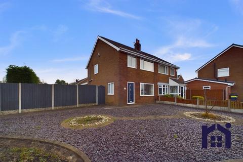 3 bedroom semi-detached house for sale, St. Davids Road, Leyland, PR25 4XX