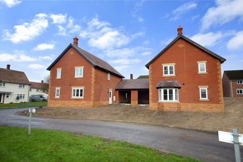 4 bedroom detached house for sale, 19 Clayton Close, Yeovil, BA22