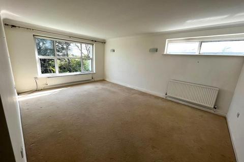 2 bedroom apartment to rent, Fincham Court, East Preston BN16