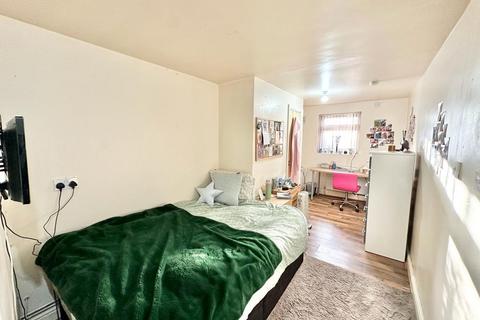 4 bedroom flat share for sale, Lower Park Street, Cambridge CB5