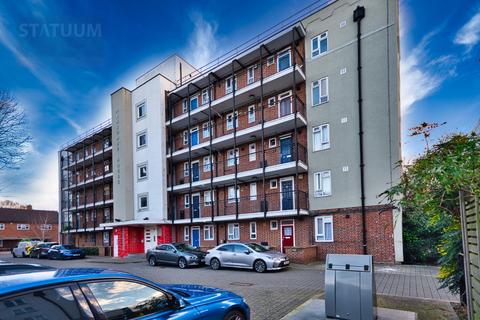 3 bedroom flat to rent, Talwin Street, Devons Road, Bow, London, London, E3