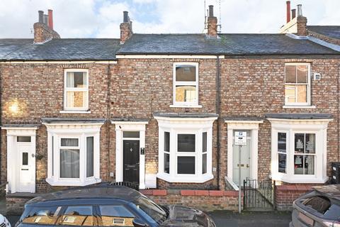 2 bedroom terraced house to rent, Park Crescent, Huntington Road, York, YO31