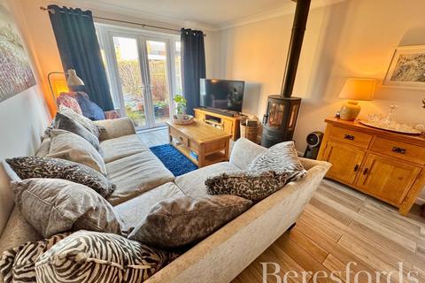 17 Barrington Close, Little Clacton, Clacton-on-sea, CO16 9PN
