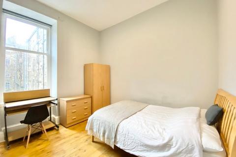 4 bedroom property to rent, Derby Street, Glasgow, G3